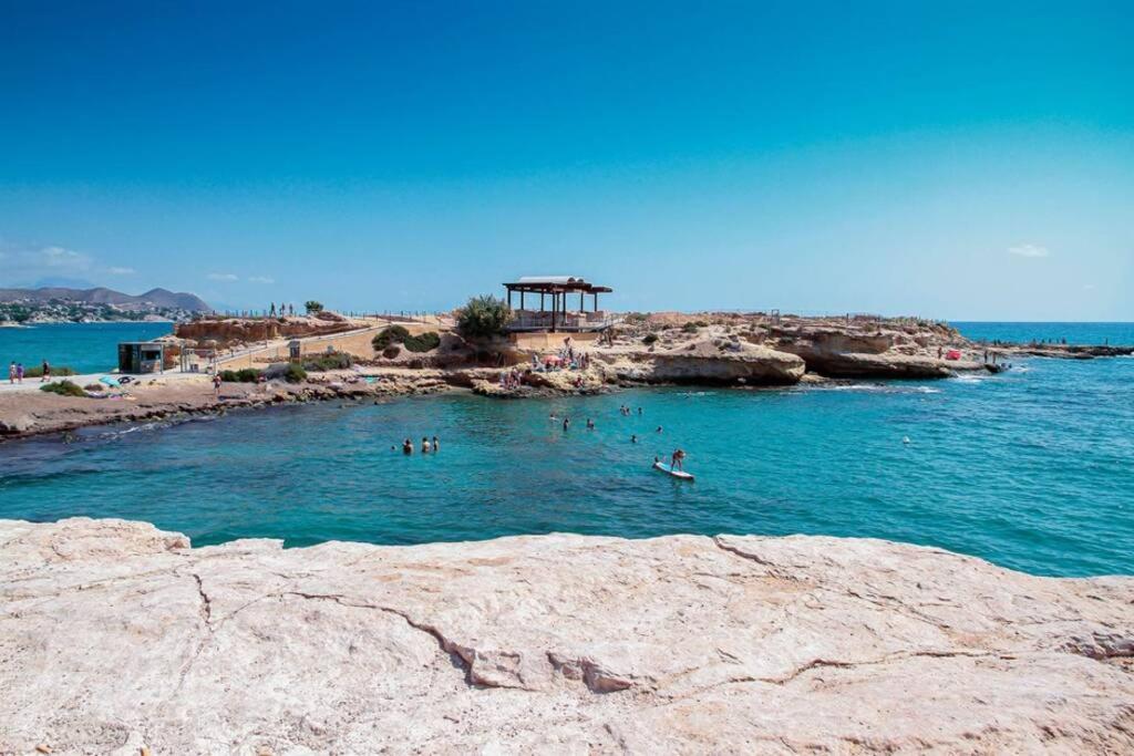 Apartamento Tahití Apartamento Primera Línea De Playa Muchavista, Wifi, Parking El Campello